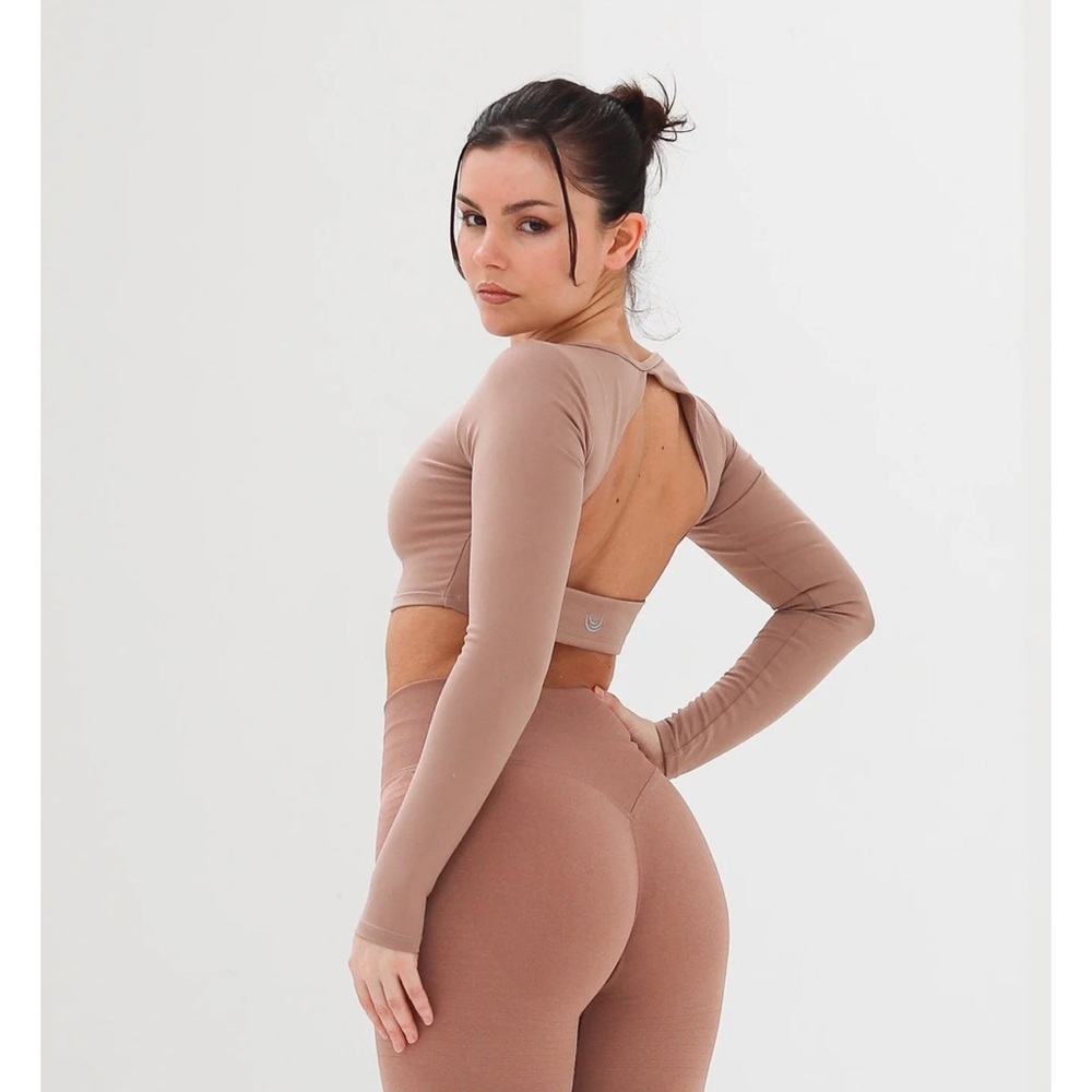 Lazuli Label top